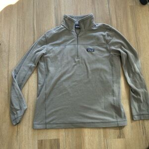 Patagonia Light Weight Fleece Mens Medium (used)